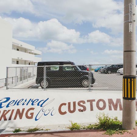 Hideout Okinawa Uruma Eksteriør bilde