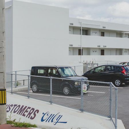 Hideout Okinawa Uruma Eksteriør bilde