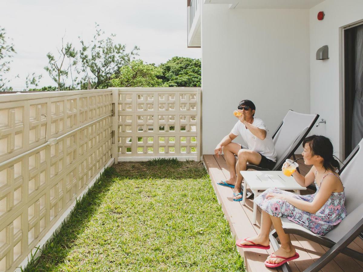 Hideout Okinawa Uruma Eksteriør bilde