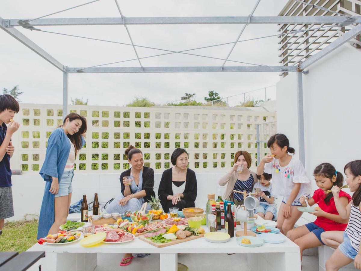 Hideout Okinawa Uruma Eksteriør bilde